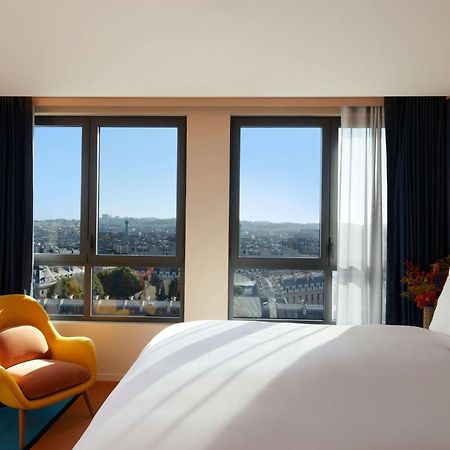 So/ Paris Hotel Extérieur photo A bedroom at the hotel
